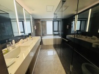 4室2廳2陽臺(tái) 華夏四季三期衛(wèi)生間