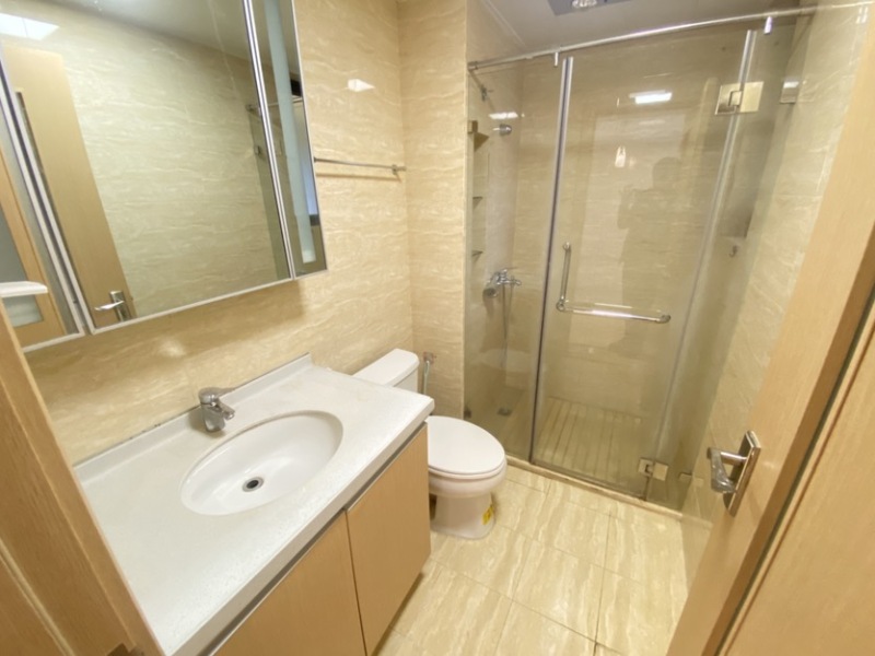 3室2廳2陽臺(tái) 中海學(xué)府路8號(hào)衛(wèi)生間