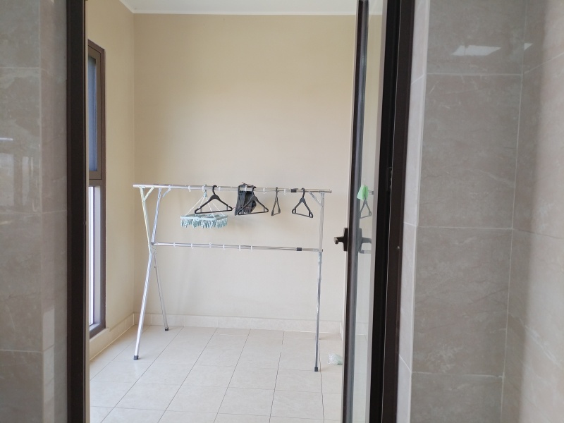 4室2廳2陽臺 萬科翡翠一期陽臺