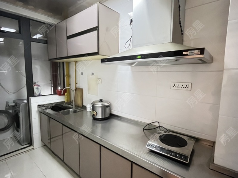 2室2廳1陽臺 融城優(yōu)郡廚房