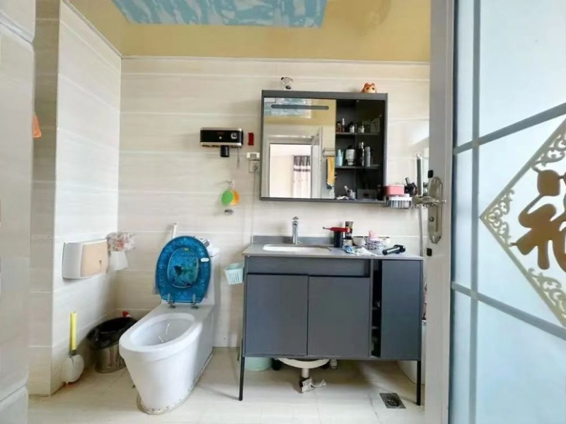 3室2廳2陽臺(tái) 同德錦江嘉園衛(wèi)生間