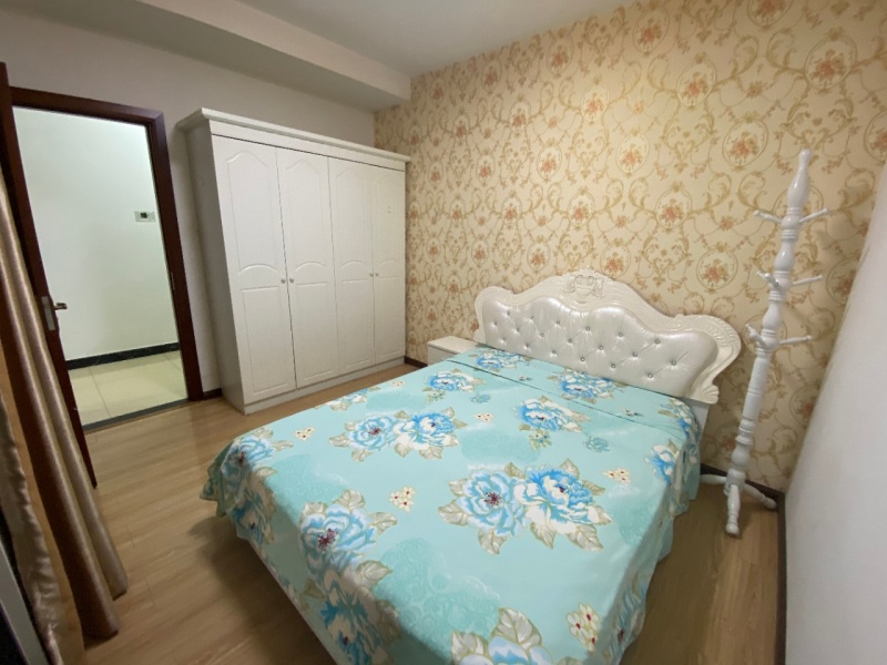 2室2廳1陽臺(tái) 萬宏國際三期臥室