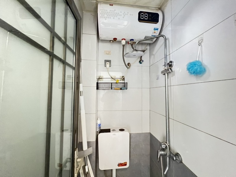 3室1廳1陽臺(tái) 棕樹營小區(qū)衛(wèi)生間