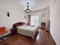 6室2廳3陽臺 東鳴佳苑別墅臥室