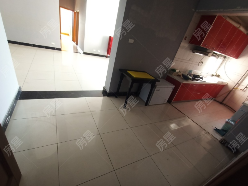 6室3廳3陽(yáng)臺(tái) 金康園廚房