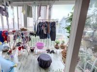 3室2廳 法苑小區(qū)東區(qū)陽(yáng)臺(tái)