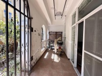 6室2廳3陽臺 東鳴佳苑別墅陽臺