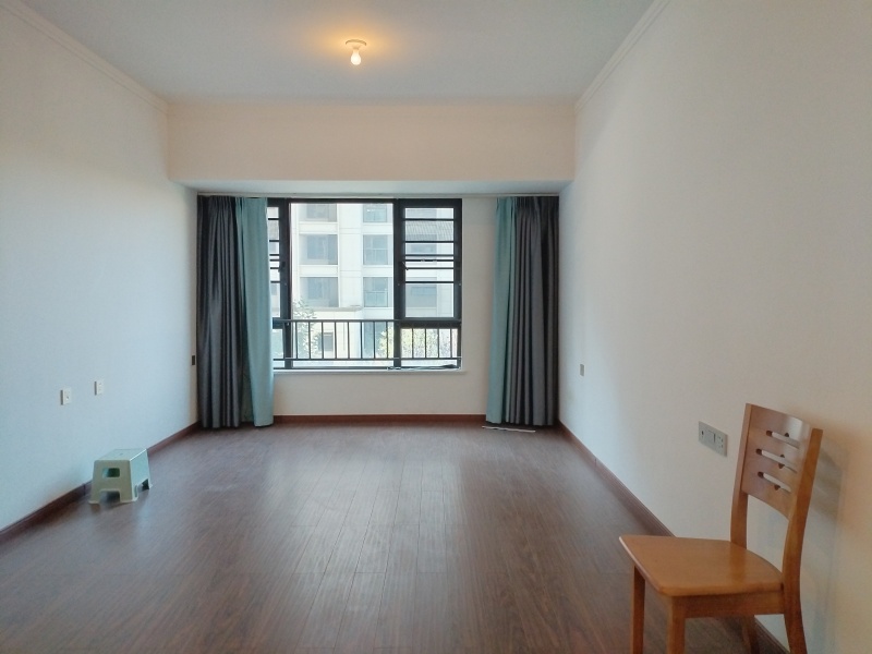 4室2廳2陽臺 萬科翡翠一期臥室