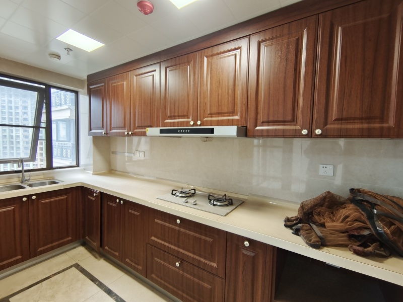 4室2廳2陽(yáng)臺(tái) 中海龍泉公館廚房