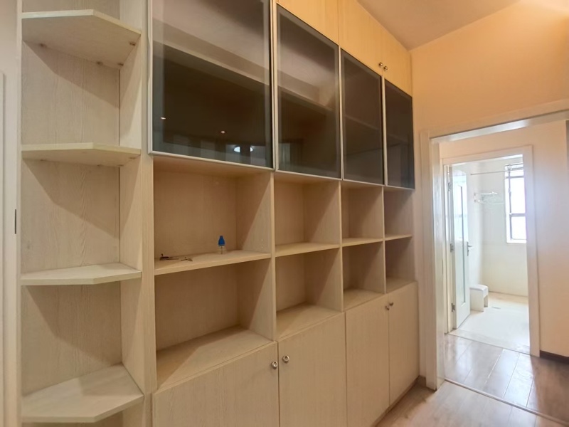 3室2廳2陽(yáng)臺(tái) 上東城書房