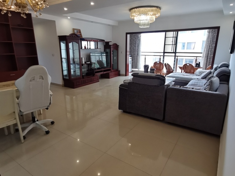 3室2廳 金坤尚城長(zhǎng)樂里客廳