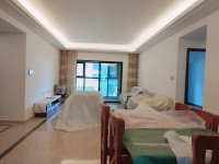 4室2廳2陽臺 萬科翡翠一期客廳