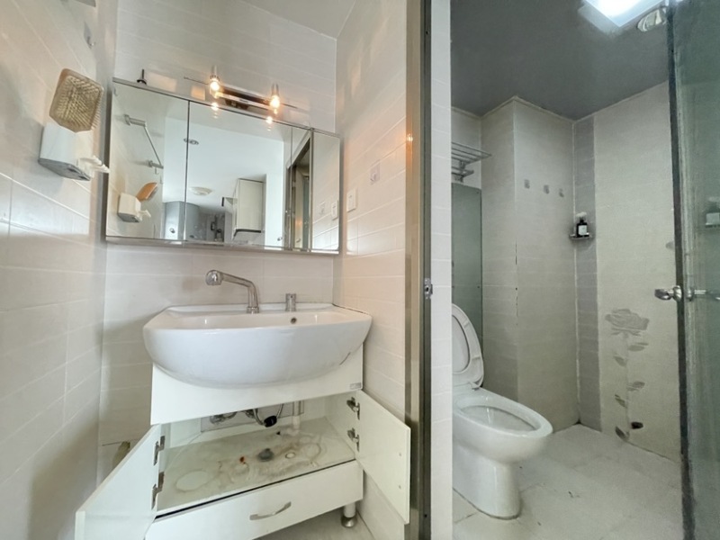 2室1廳1陽臺 金色俊園衛(wèi)生間