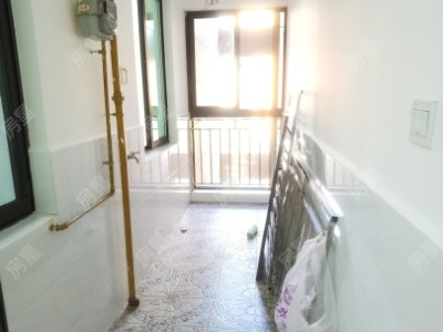 3室2廳1陽(yáng)臺(tái) 同德昆明廣場(chǎng)B區(qū)陽(yáng)臺(tái)