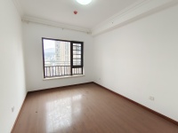 4室2廳2陽(yáng)臺(tái) 中海龍泉公館臥室