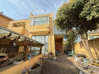 4室2廳1陽(yáng)臺(tái) 野鴨湖小區(qū)別墅自家花園