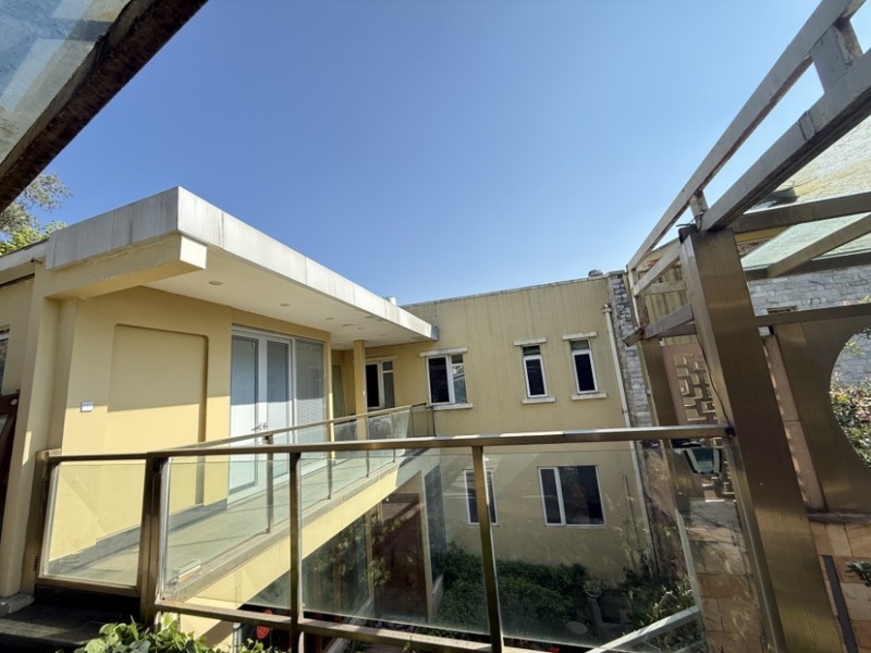 5室2廳3陽臺 世博生態(tài)城半山鄰里別墅自家花園