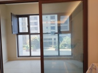 4室2廳2陽臺 萬科翡翠一期陽臺