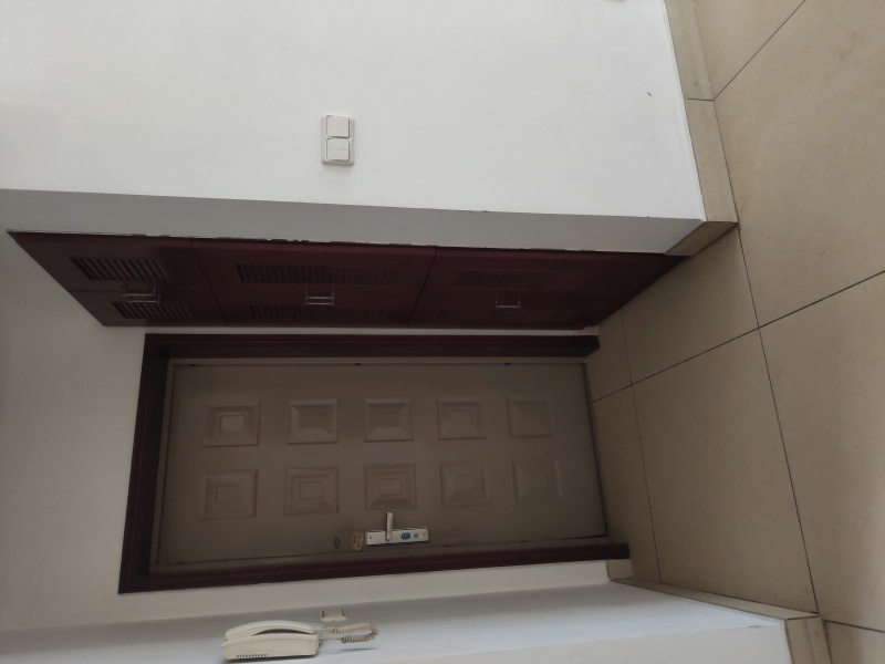 3室1廳1陽臺(tái) 實(shí)力郡城門廳