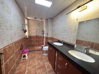 6室2廳3陽臺 東鳴佳苑別墅衛(wèi)生間