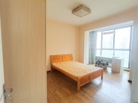 3室2廳2陽(yáng)臺(tái) 上東城臥室