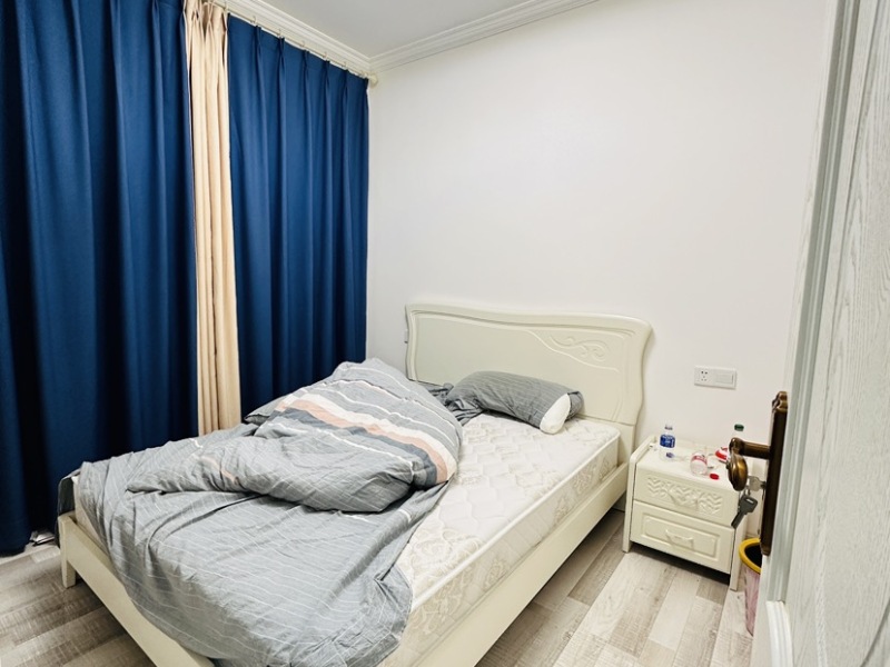 2室2廳1陽臺(tái) 人民路壹號(hào)廣場(chǎng)(壹號(hào)歡樂城)臥室