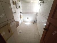 6室3廳3陽(yáng)臺(tái) 金康園衛(wèi)生間