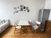 2室2廳1陽臺 融城優(yōu)郡餐廳