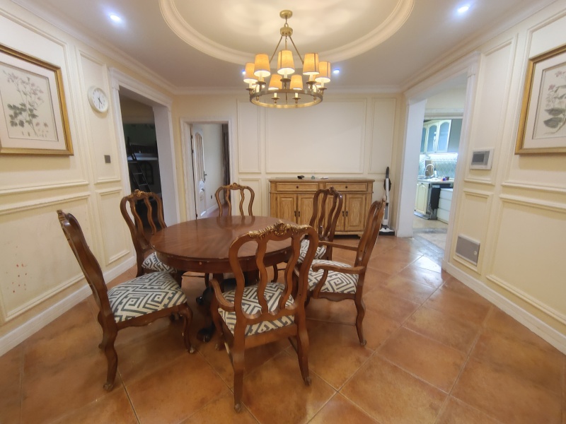 3室2廳1陽臺 金域緹香餐廳