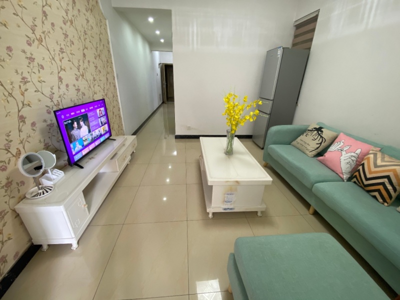 2室2廳1陽臺(tái) 萬宏國際三期客廳