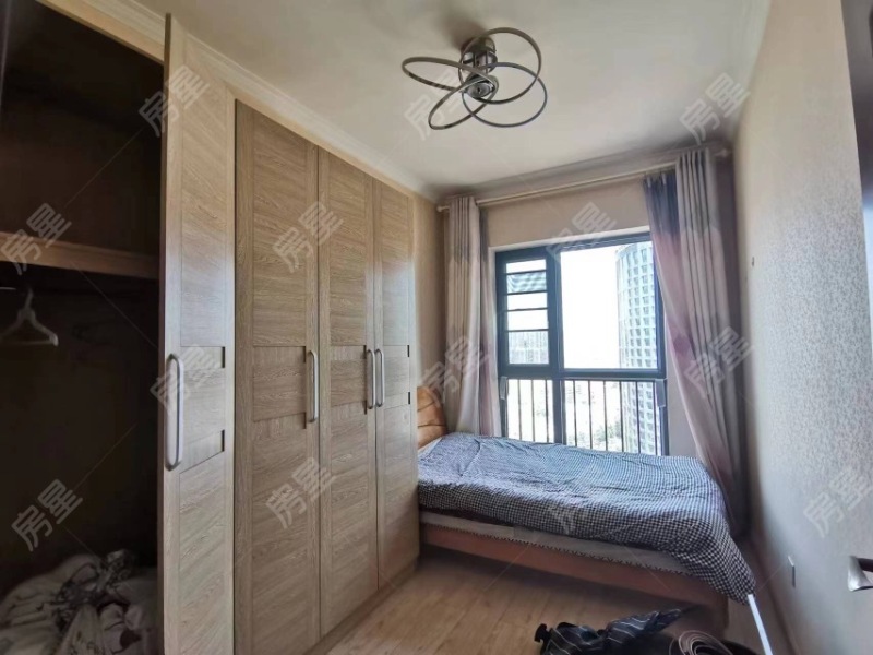 3室2廳1陽臺 俊發(fā)逸天峰臥室