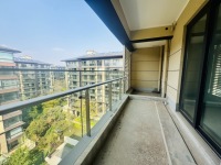 4室2廳3陽臺 華夏四季二期陽臺