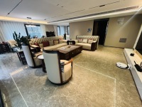 4室2廳2陽臺(tái) 華夏四季三期客廳