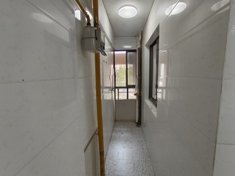 2室2廳 金馬悅城陽(yáng)臺(tái)