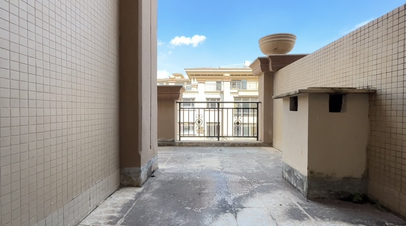 4室2廳3陽(yáng)臺(tái) 西南海F地塊別墅陽(yáng)臺(tái)