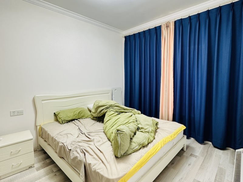 2室2廳1陽臺(tái) 人民路壹號(hào)廣場(chǎng)(壹號(hào)歡樂城)臥室