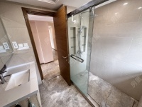 4室2廳2陽臺(tái) 七彩俊園衛(wèi)生間