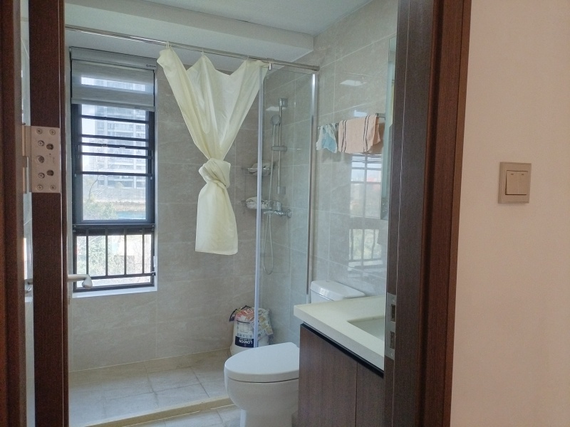 4室2廳2陽臺 萬科翡翠一期衛(wèi)生間