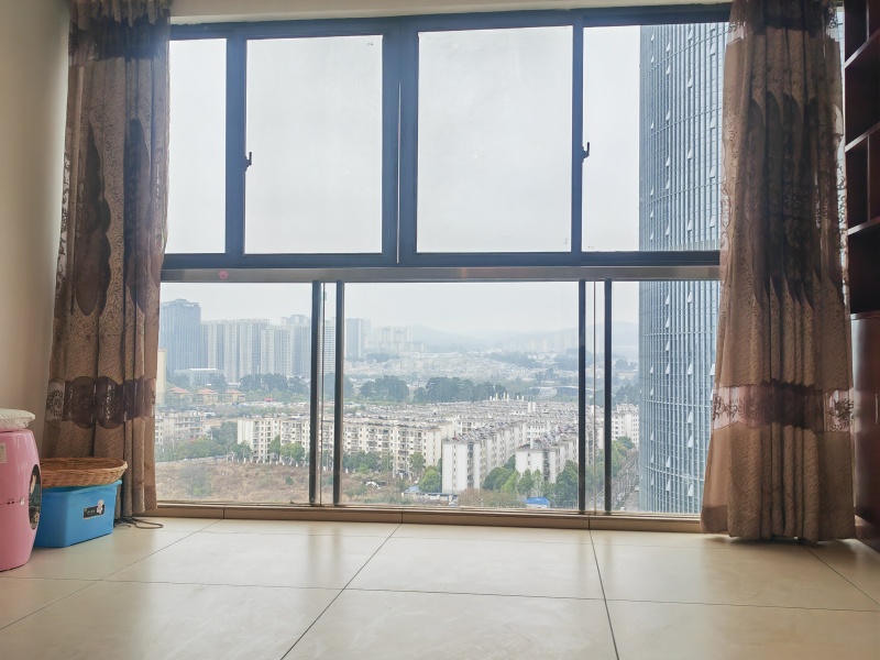 3室1廳1陽臺(tái) 實(shí)力郡城陽臺(tái)