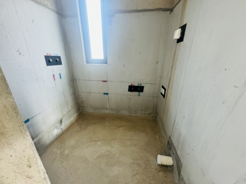 4室2廳3陽臺 華夏四季二期衛(wèi)生間