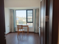 4室2廳2陽臺 萬科翡翠一期臥室