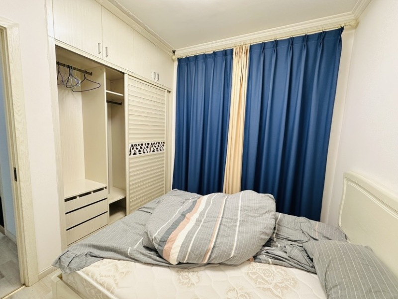 2室2廳1陽臺(tái) 人民路壹號(hào)廣場(chǎng)(壹號(hào)歡樂城)臥室