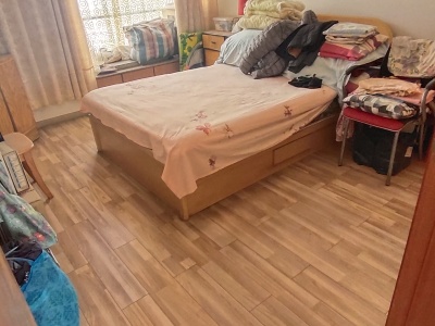 3室2廳2陽(yáng)臺(tái) 經(jīng)緯花園