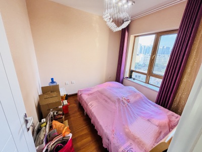 3室2廳1陽(yáng)臺(tái) 溪畔麗景