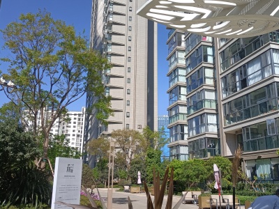 4室2廳2陽臺(tái) 復(fù)地云極一期