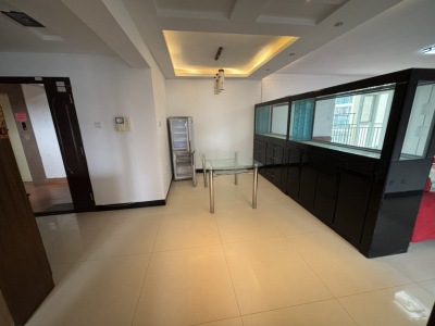 3室2廳2陽臺(tái) 玫瑰灣小區(qū)