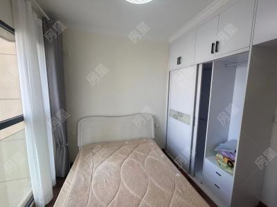 3室2廳2陽臺(tái) 新希望希望匯