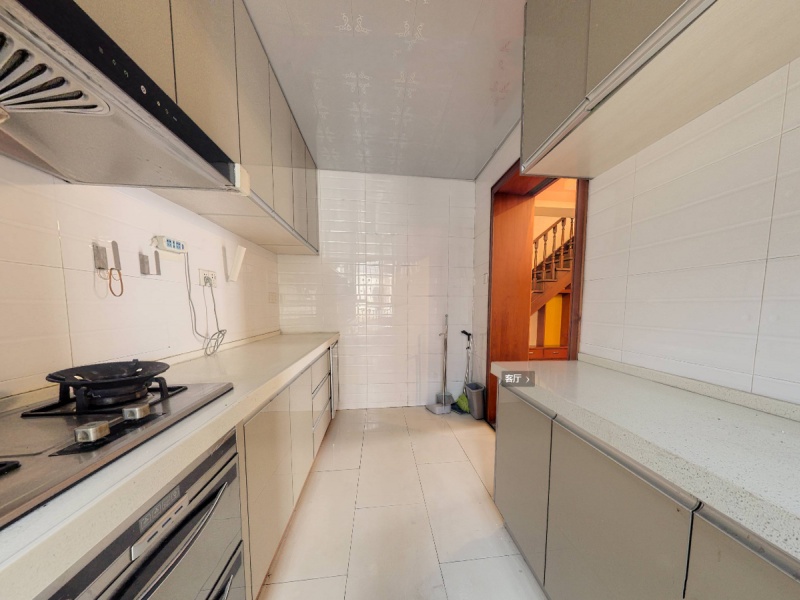 5室2廳3陽臺 春怡雅苑廚房