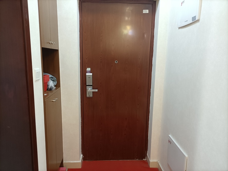 3室2廳1陽(yáng)臺(tái) 保利大家門(mén)廳