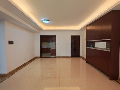 3室2廳1陽臺(tái) 保利中心